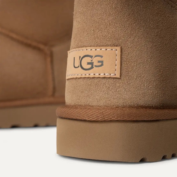UGG Bailey Bow Tan Boots with Shearling - 7 - Picture 10 of 11